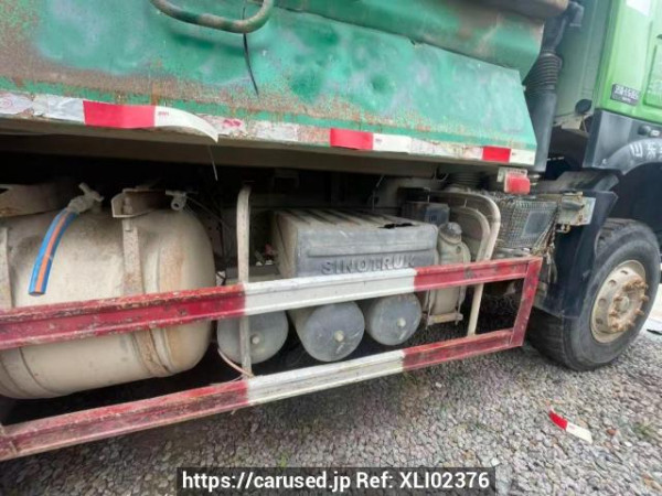 Used 2019 MT howo 340 ZZ3257N3847E1 Image[12]