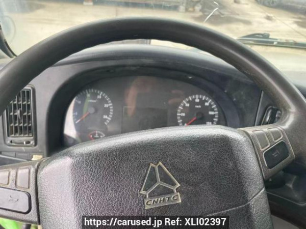 Used 2019 MT howo 340 ZZ3257N3847E1 Image[16]