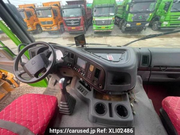 Used 2020 MT howo 440 ZZ3317N4267E1 Image[14]