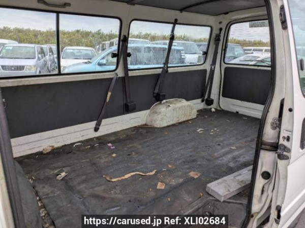 Used 2002 AT toyota hiace-wagon RZH111G Image[13]