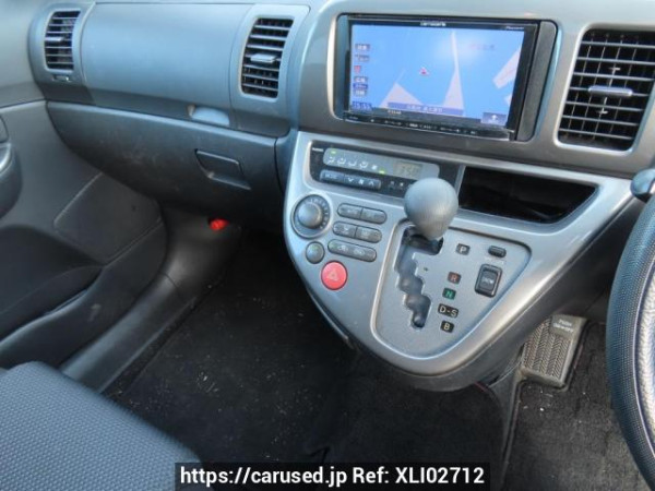 Used 2004 AT toyota wish ANE10G Image[26]