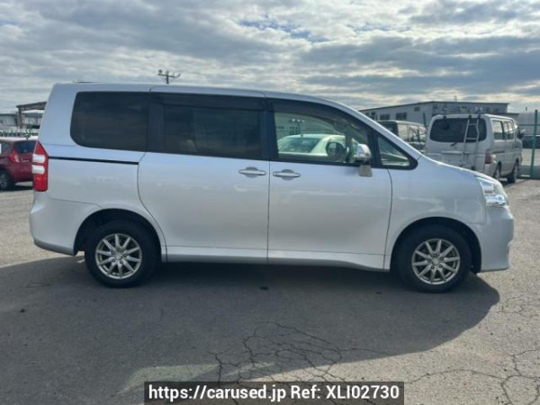 Used 2010 AT toyota noah ZRR75G Image[6]