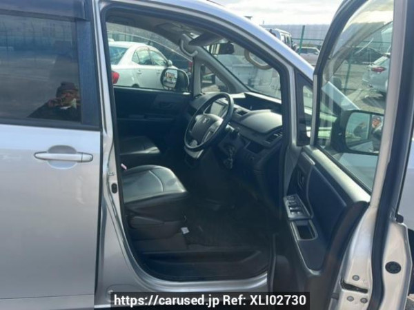 Used 2010 AT toyota noah ZRR75G Image[11]