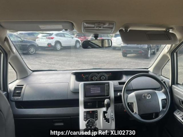 Used 2010 AT toyota noah ZRR75G Image[16]