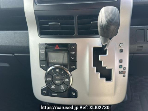 Used 2010 AT toyota noah ZRR75G Image[21]