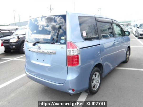 Used 2007 AT toyota noah ZRR70G Image[5]