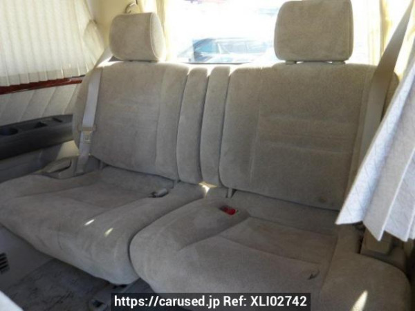 Used 2002 AT toyota alphard MNH10W Image[16]