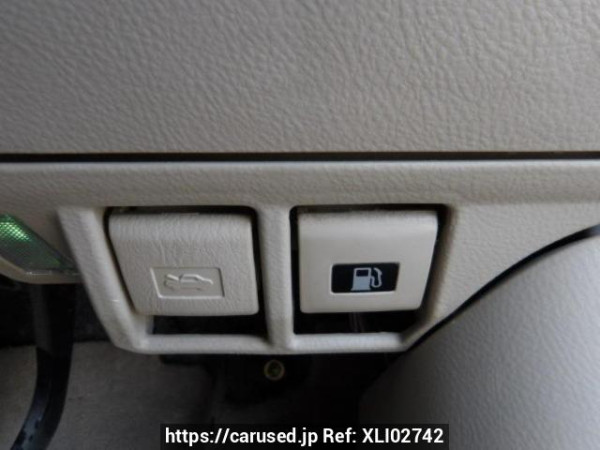 Used 2002 AT toyota alphard MNH10W Image[26]