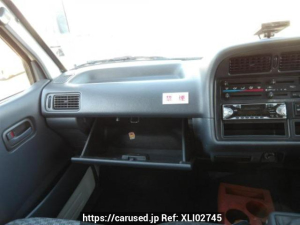 Used 2004 MT toyota regiusace-van TRH112V Image[13]