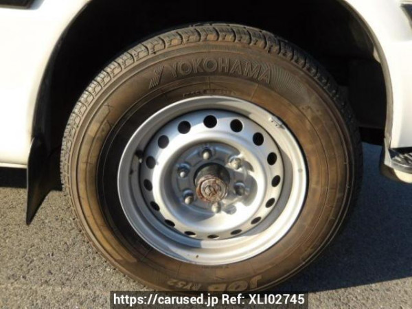 Used 2004 MT toyota regiusace-van TRH112V Image[23]