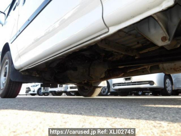 Used 2004 MT toyota regiusace-van TRH112V Image[27]