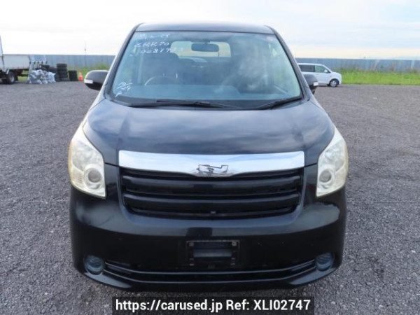 Used 2010 AT toyota noah ZRR70G Image[1]
