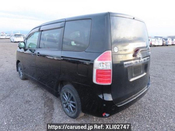 Used 2010 AT toyota noah ZRR70G Image[4]