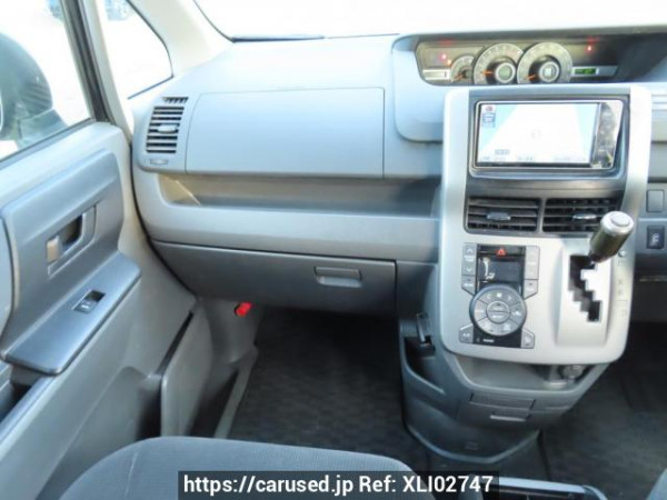 Used 2010 AT toyota noah ZRR70G Image[23]