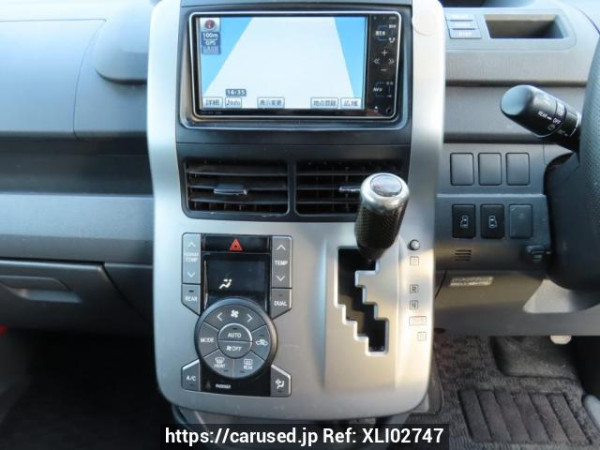 Used 2010 AT toyota noah ZRR70G Image[28]