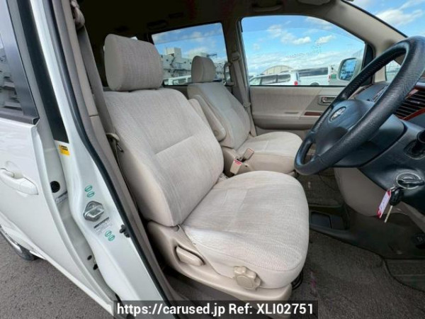 Used 2003 AT toyota noah AZR60G Image[13]