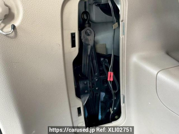 Used 2003 AT toyota noah AZR60G Image[46]