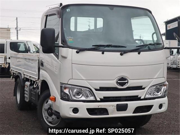 Used 2020 MT hino dutro XZU605M Image[1]