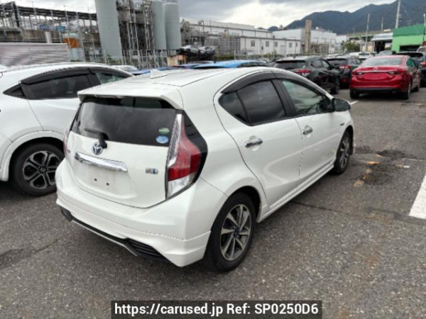 Used 2017 AT toyota aqua NHP10 Image[1]