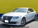 Toyota Crown Hybrid AWS210