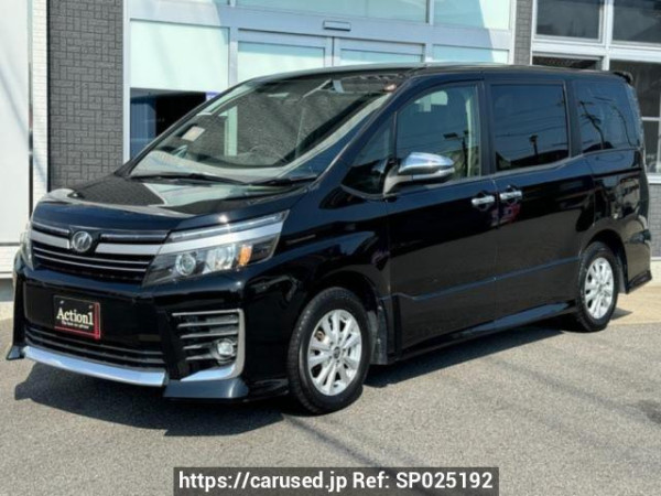 Used 2016 AT toyota voxy ZRR80W Image[0]
