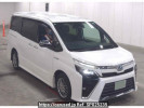 Toyota Voxy ZWR80W