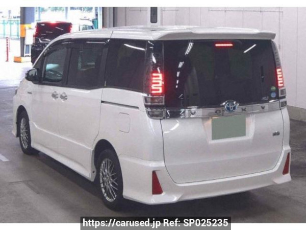 Used 2017 AT toyota voxy ZWR80W Image[1]