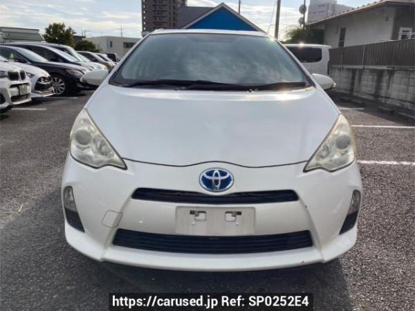 Used 2013 AT toyota aqua NHP10 Image[2]