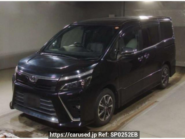 Used 2018 AT toyota voxy ZRR80W Image[0]