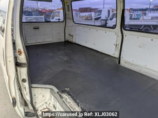 Used 2002 AT toyota hiace-van RZH112V Image[15]