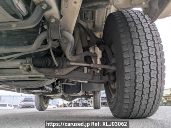 Used 2002 AT toyota hiace-van RZH112V Image[32]