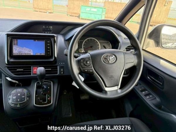 Used 2014 AT toyota noah ZRR80G Image[21]