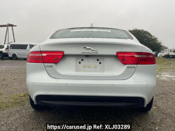 Used 2015 AT jaguar xe JA2GA Image[5]