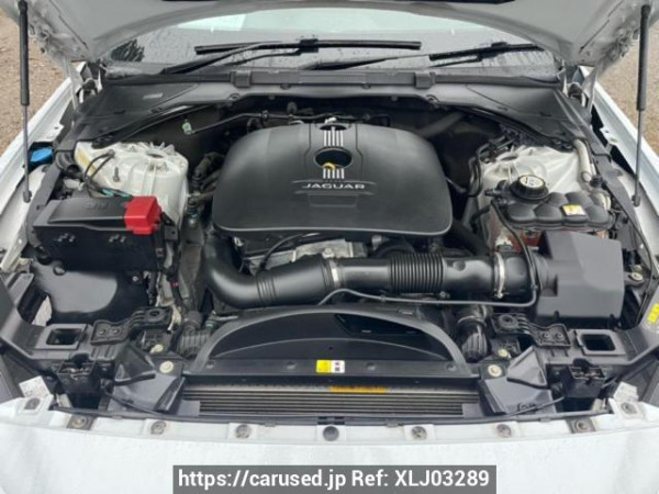 Used 2015 AT jaguar xe JA2GA Image[9]