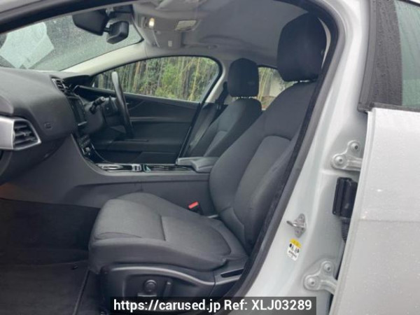 Used 2015 AT jaguar xe JA2GA Image[14]