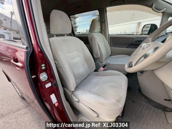 Used 2007 AT toyota noah ZRR70G Image[13]