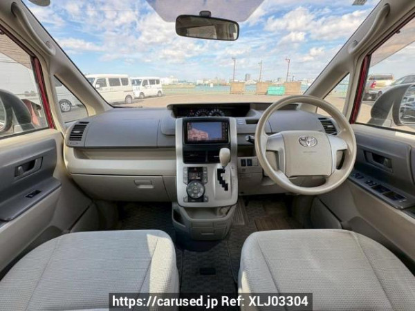 Used 2007 AT toyota noah ZRR70G Image[19]
