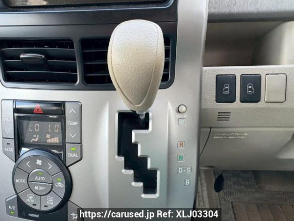 Used 2007 AT toyota noah ZRR70G Image[28]