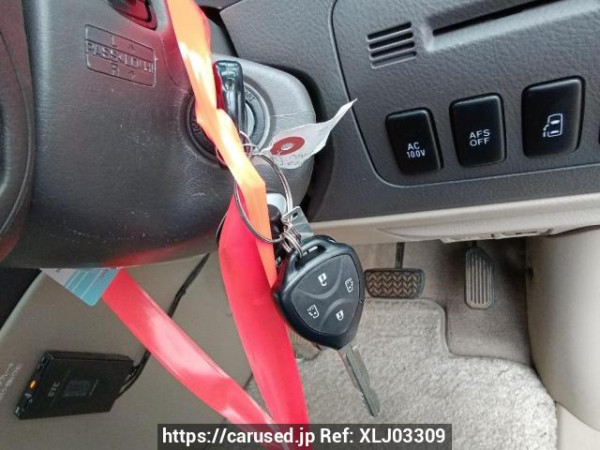 Used 2005 AT toyota alphard MNH10W Image[30]