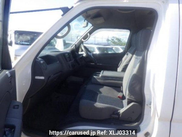 Used 2003 AT nissan caravan-bus DWMGE25 Image[12]