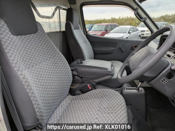 Used 2001 AT toyota hiace-van RZH112V Image[12]