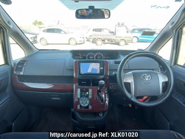 Used 2008 AT toyota noah ZRR70G Image[18]