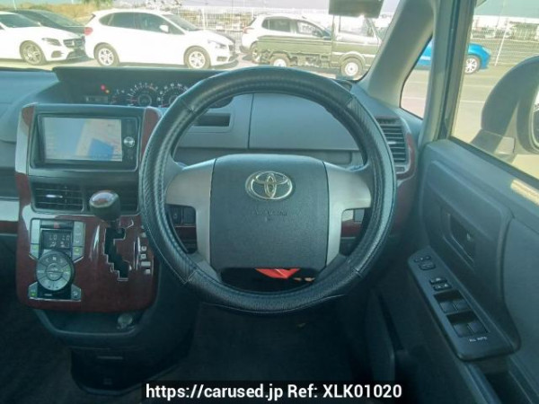 Used 2008 AT toyota noah ZRR70G Image[21]