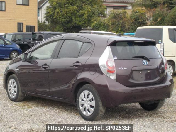 Used 2014 AT toyota aqua NHP10 Image[1]