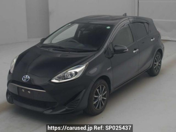 Used 2018 AT toyota aqua NHP10 Image[0]