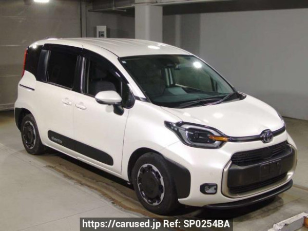 Used 2023 AT toyota sienta MXPL10G Image[0]