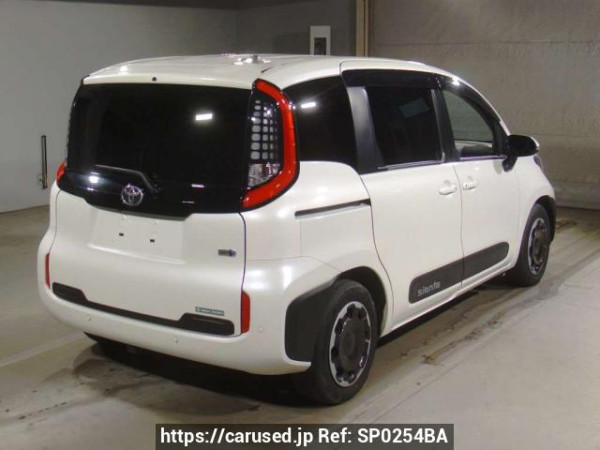 Used 2023 AT toyota sienta MXPL10G Image[1]