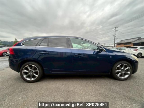 Used 2012 AT volvo v60 FB4164T Image[1]