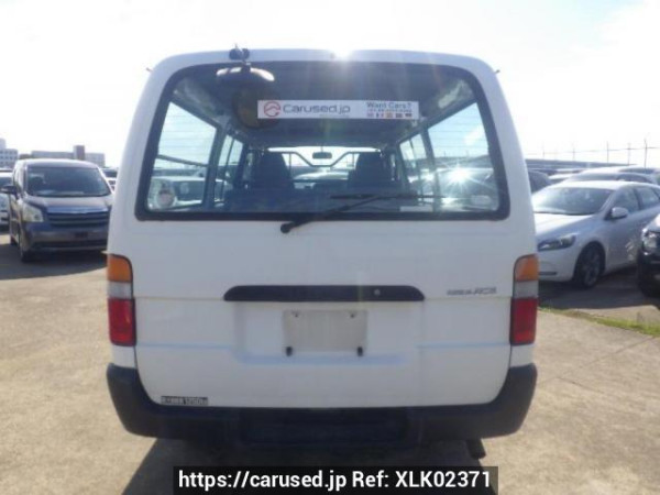 Used 2004 AT toyota regiusace-van TRH112V Image[5]