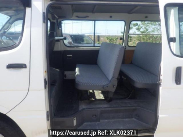 Used 2004 AT toyota regiusace-van TRH112V Image[13]